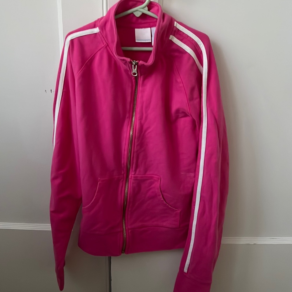 Reason for selling: not my style and very bright